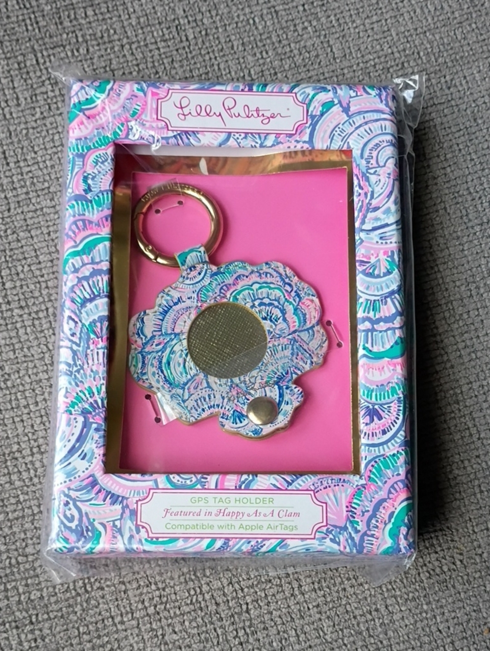 NWT Lilly Pulitzer GPS Tag Holder Shell Shaped Keychain